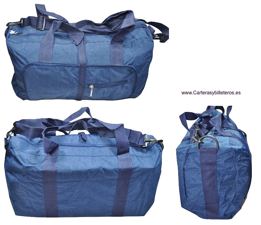 FOLDING TRAVEL BAG WITH HANDLES AND SHOULDER BAG 