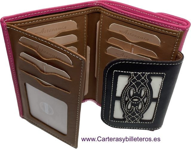 FUCHSIA WOMEN'S LEATHER WALLET WITH EMBROIDERED LEATHER FASTENER CARTUJANO 