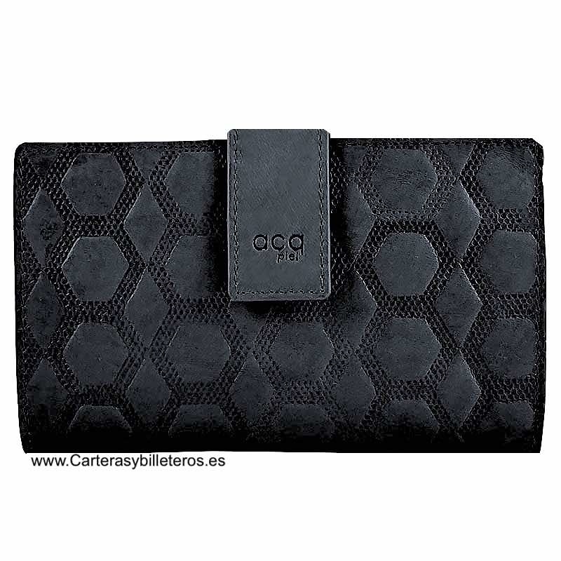 LARGE WOMEN'S LEATHER WALLET ENGRAVED WITH RHOMBOIDS AND HEXAGONS 