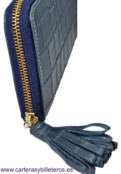 WALLET WOMAN LEATHER WITH ZIP CLOSURE WITH AN ORNAMET 