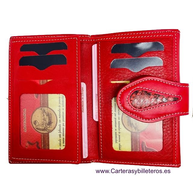 WOMAN'S WALLET OF SNAKE AND COW LEATHER WITH RED PURSE 