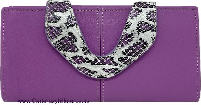 WOMEN'S LARGE MAUVE LEATHER WALLET WITH SNAKE CLASP CLOSURE 