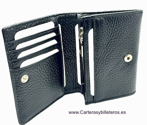 WOMEN'S SMALL LEATHER WALLET THAT FITS IN YOUR POCKETS. 