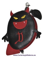 IMITATION LEATHER KEYCHAIN ​​PURSE AND METHOD OF DEMON