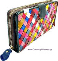 LARGE WOMEN'S LEATHER WALLET WITH INTERWOVEN STRAPS AND ZIPPERED COIN POUCH