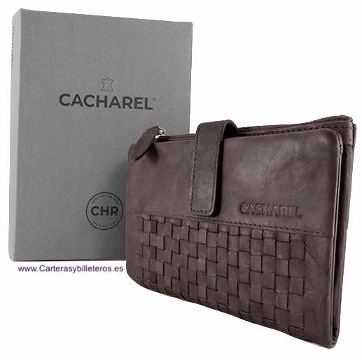 CARTERA CACHAREL DE MUJER GRANDE DE PIEL CON ADORNO ARTESANAL 