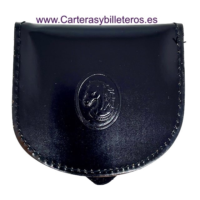 MONEDERO DE PIEL UBRIQUE CON BOLSILLO Y CABALLO GRABADO A RELIEVE 