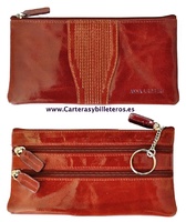 CLUTCH CARTERA DE MUJER EN PIEL CHAROL 