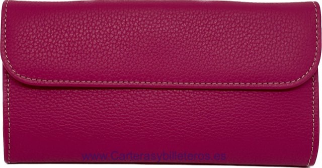 GRAND PORTEFEUILLE EN CUIR FUCHSIA UBRIQUE POUR FEMME AVEC FERMETURE EN CUIR BRODÉ 