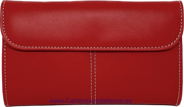 PORTEFEUILLE FEMME EN CUIR ROUGE UBRIQUE AVEC FERMETURE COCO 