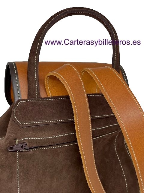 SAC À DOS EN CUIR DAIM MARRON AVEC CUIR NATUREL SUR LES FERMETURES ET LES POIGNÉES 