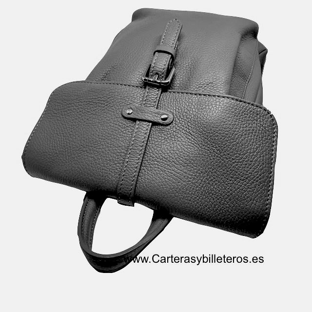 ZAINO DA DONNA IN PELLE NERO MADE IN ITALY CON TASCHE 